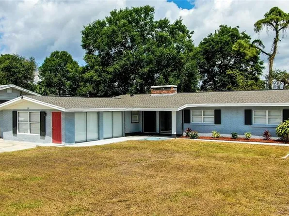 929 Avenue T SE, Winter Haven, FL 33880