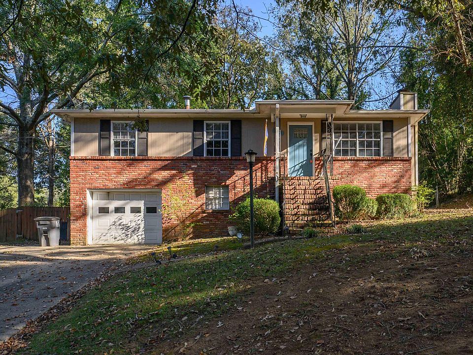 1st image of 225 Rebecca Dr
