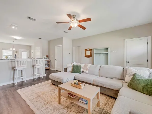 103 Texas St, Pottsboro, TX 75076