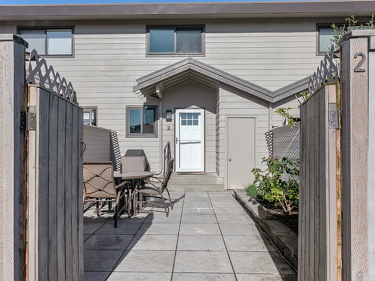 4038 Mayne Ln #2 — Photo 32