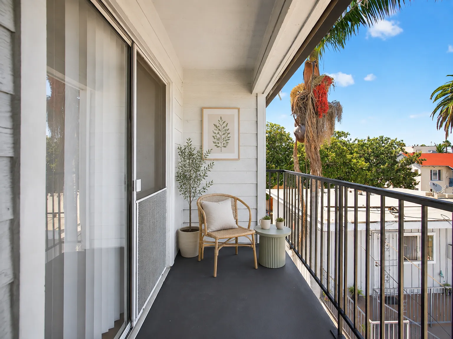 1066 Coronado Avenue — Photo 3