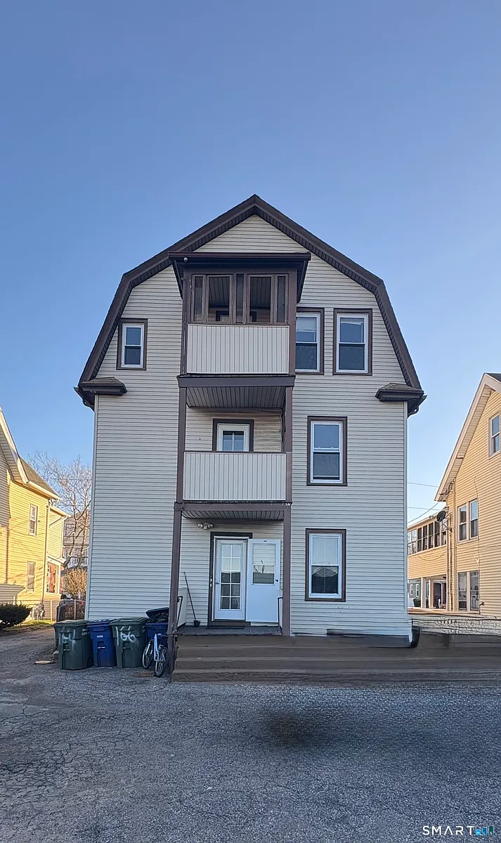 Building Photo - 164 French St #3