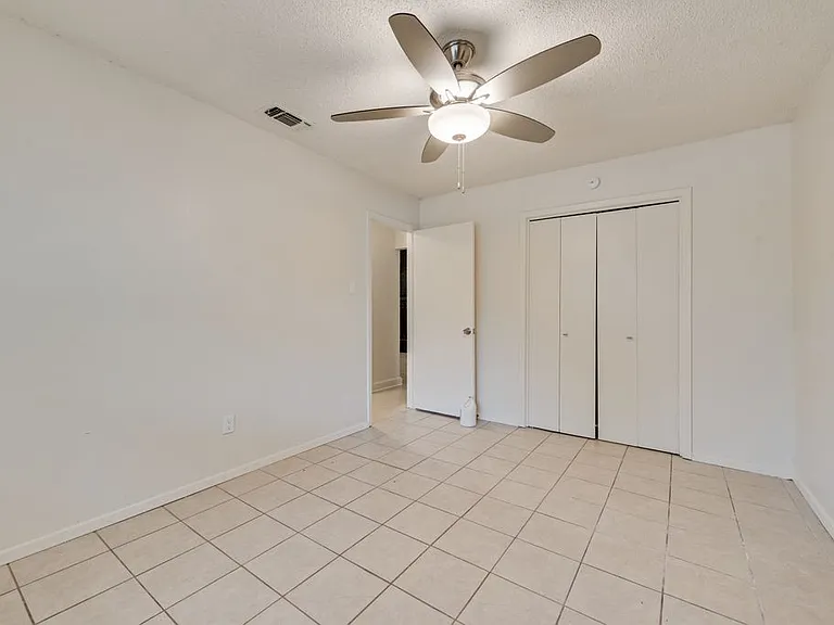 8308 Oak Ct #B — Photo 15