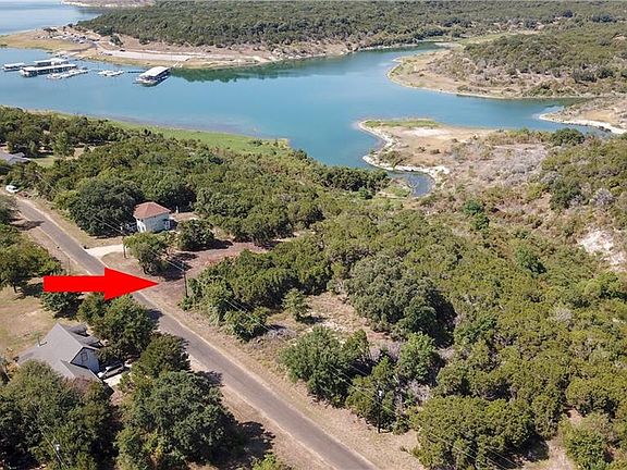 5th image of 3163 Camelot Ln