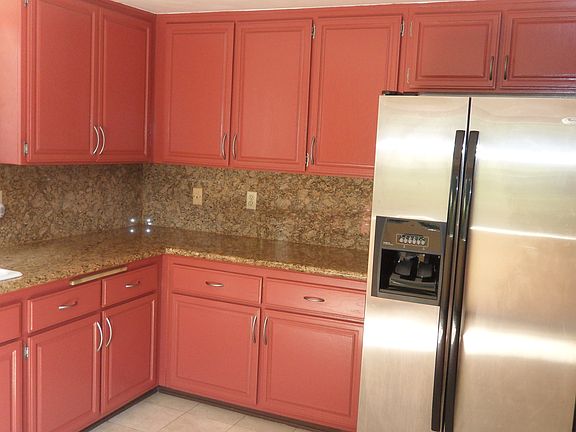 5th image of 3701 Glendon Ave APT 4