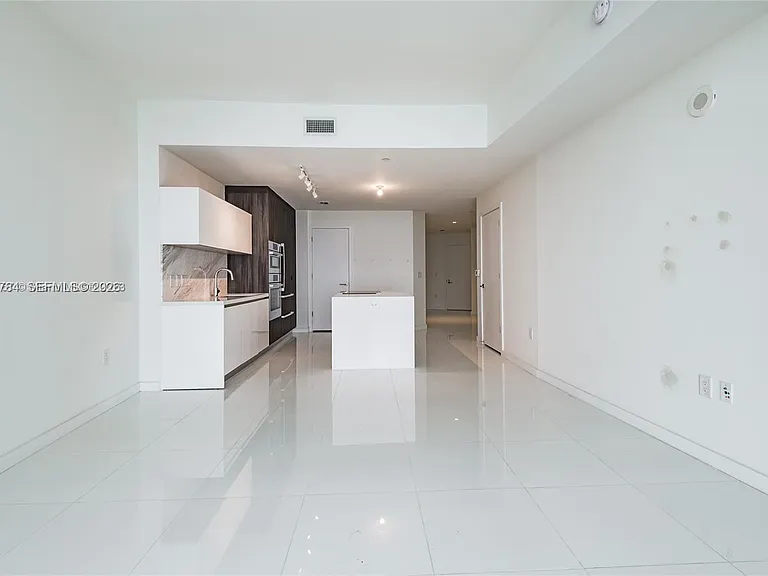 851 NE 1st Ave #2100 — Photo 20