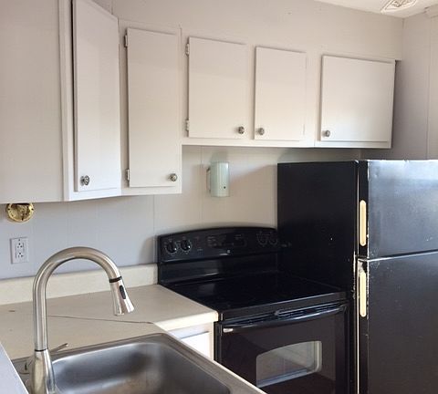 2nd image of 1 Victory Ave Trlr 20