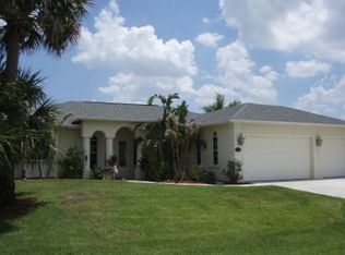 2018 NE 25th St, Cape Coral, FL 33909