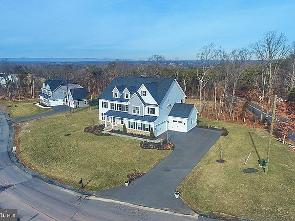 3rd image of 15800 Delaney Chase Way