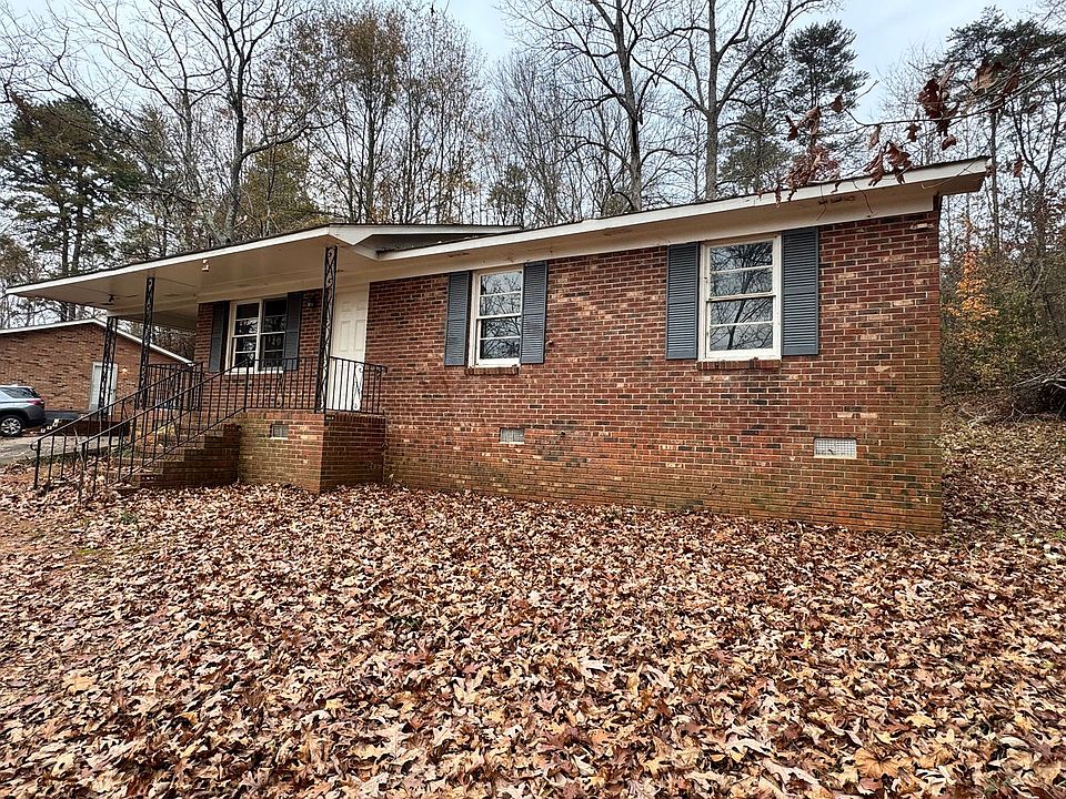 1st image of 2116 Green Oak Dr