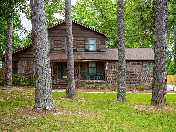 3rd image of 1919 Pinecliff Dr