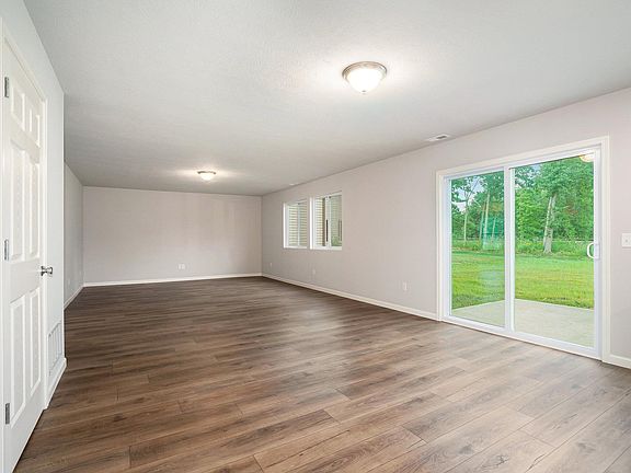 5th image of 8070 Haven Blvd