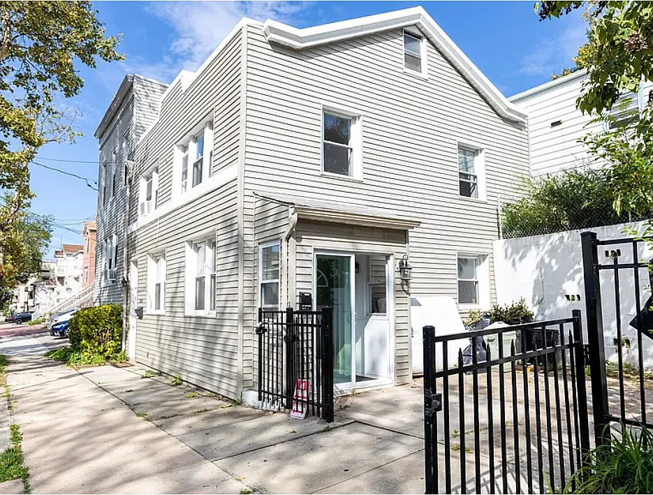 Building Photo - 208 Terrace Ave #2