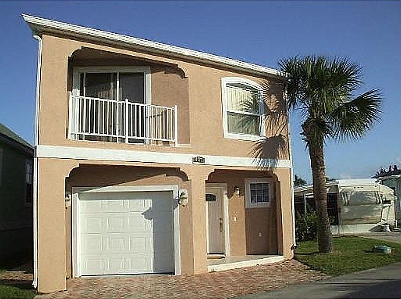 1st image of 667 Nettles Blvd