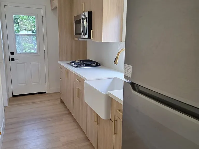 227 N Avenue 60 — Photo 11