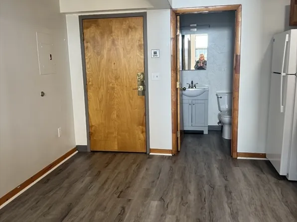 9 Montello St #8, Brockton, MA 02301