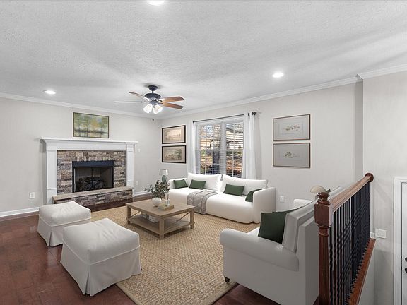 3rd image of 9408 Somerset Dr