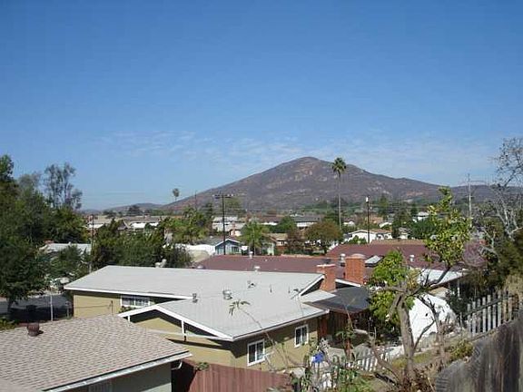 4th image of 6090 Avenorra Dr
