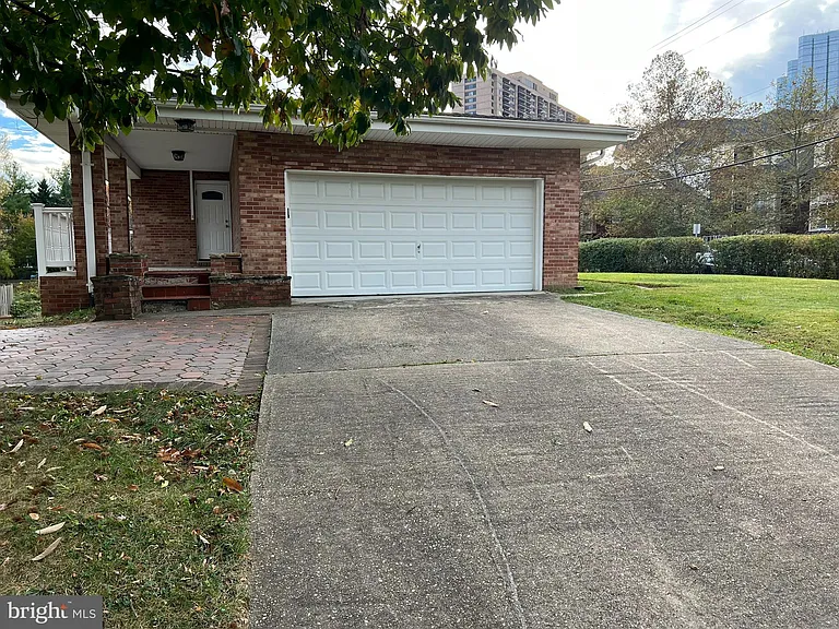 3601 S 14th St — Photo 57