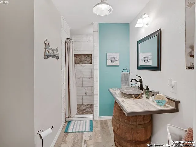222 S 12th St — Photo 33