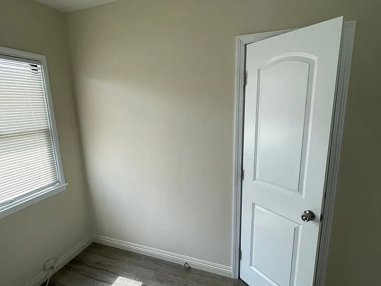 1131 Okoboji Dr — Photo 6