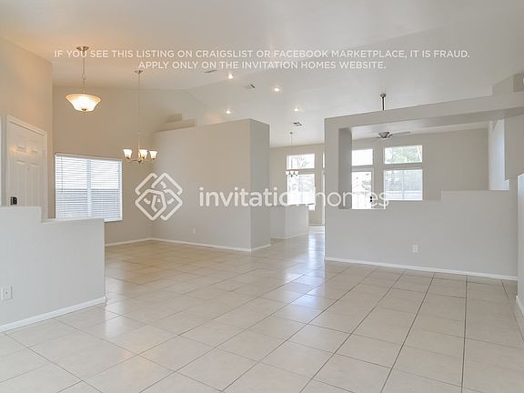5th image of 810 Blue Springs Dr
