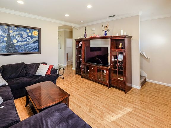 5th image of 4306 Marysville Blvd