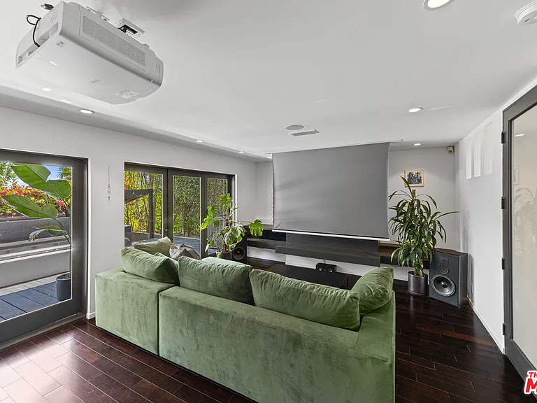 2300 Ronda Vista Dr — Photo 15