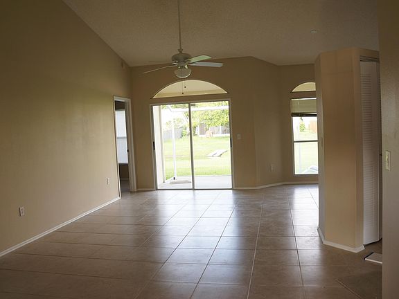 3rd image of 3205 6th Ave W
