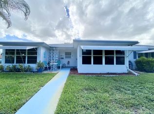1182 S Drive Cir APT B, Delray Beach, FL 33445