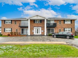 7900 S 83rd Ct APT 5, Justice, IL 60458