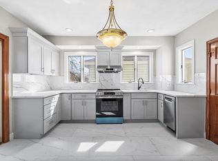 1 Oak Grove Ct FLOOR 1, Malden, MA 02148