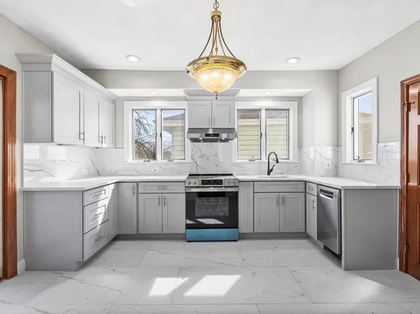 1 Oak Grove Ct Floor 1, Malden, MA 02148