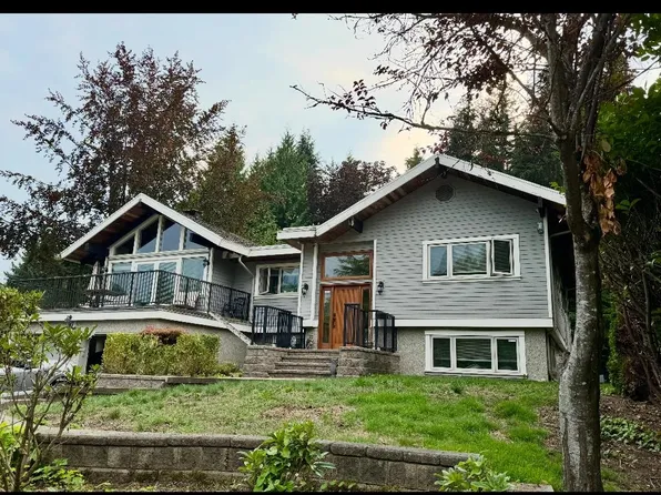 97 Deep Dene Pl, West Vancouver, BC V7S 1A3