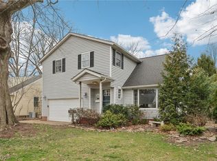 26626 Osborn Rd, Bay Village, OH 44140