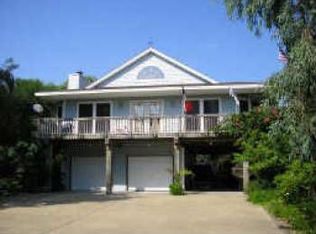 3818 Pirates Beach Cir, Galveston, TX 77554