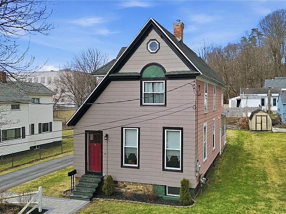 2nd image of 9 Bellinger St