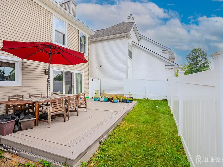 63 Carlisle Ct — Photo 40