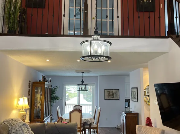 358 Little Ave #12, Barrie, ON L4N 2Z6