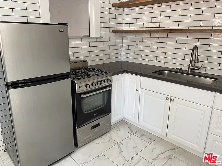 1307 Innes Pl #C — Photo 6