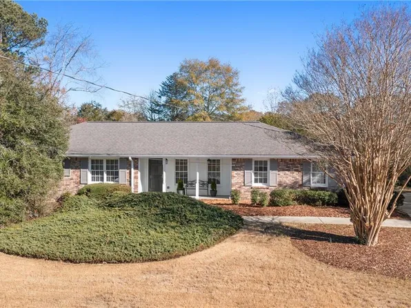 2866 Alamo Pl, Snellville, GA 30078