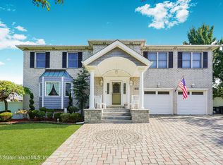 298 Kramer Ave, Staten Island, NY 10309