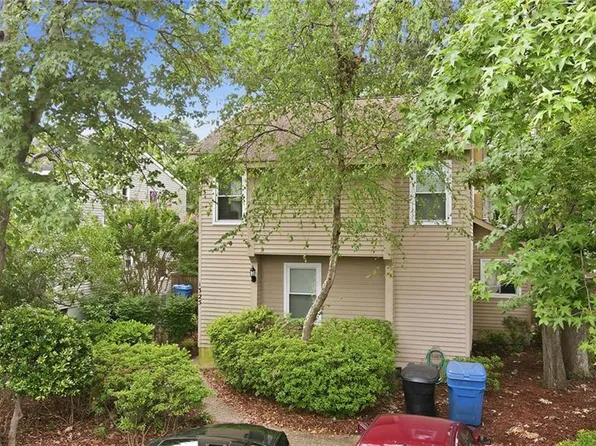 1325 Blue Pete Rd, Virginia Beach, VA 23451