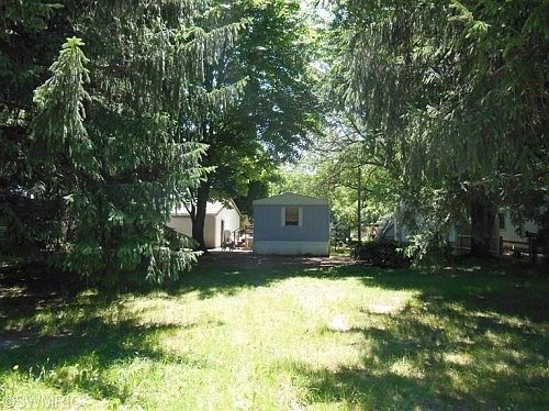 3rd image of 58099 Center Ct