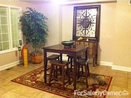 Dining room tray ceiling