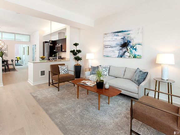 4th image of 300 Berry St Unit 448