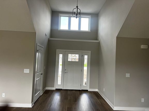 3rd image of 37 Howard St