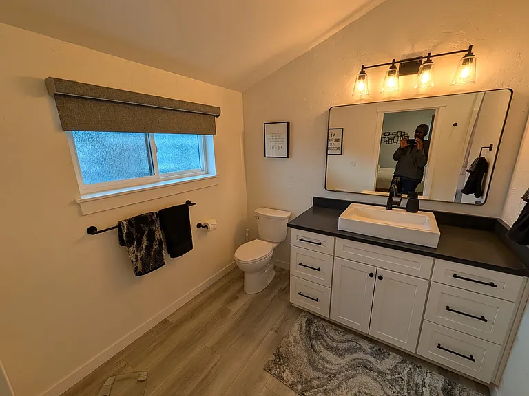 221 Avenue I — Photo 11