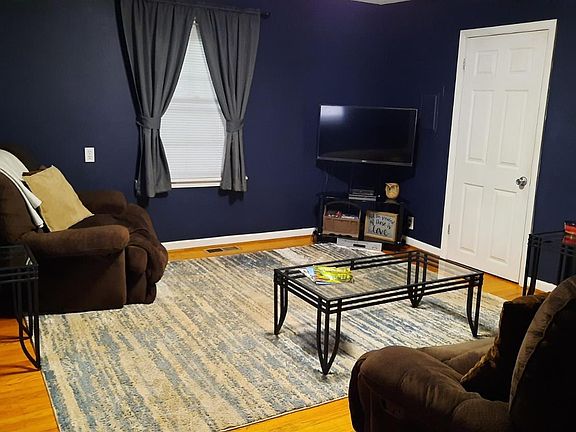 3rd image of 3210 Maryland Ave Lot 30