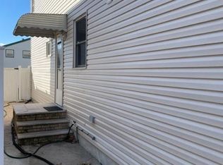 44 Norwich St #B, Staten Island, NY 10314